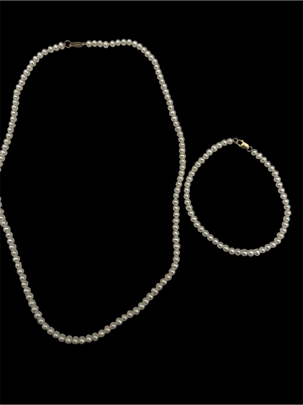 Delicate White Pearl Necklace and Bracelet Set